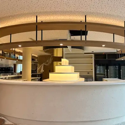 Precizna 3D izmjera i podloga za CAD nacrte hotelskog zakrivljenog šanka od sinteriranog kvarca